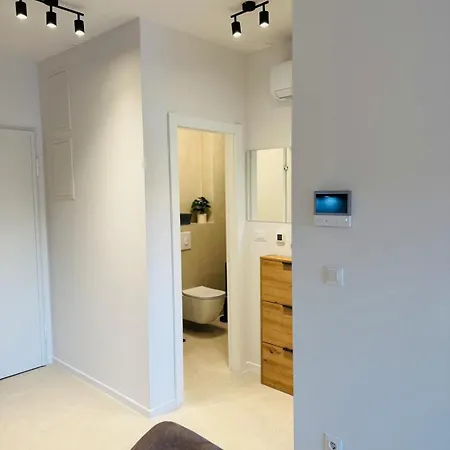 Azimut Apartment *
